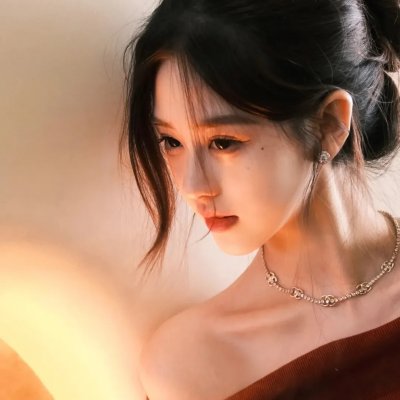 爬上山